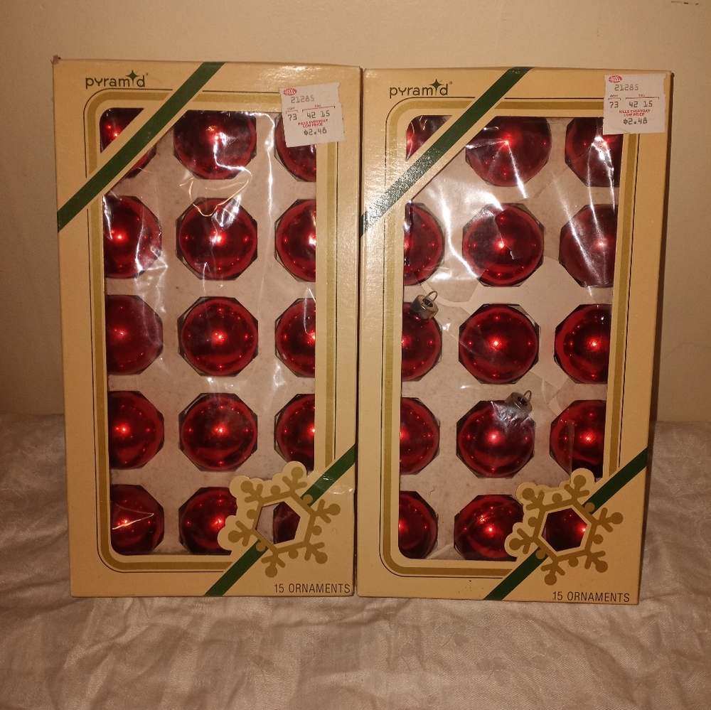 Red Holiday Ornaments Set